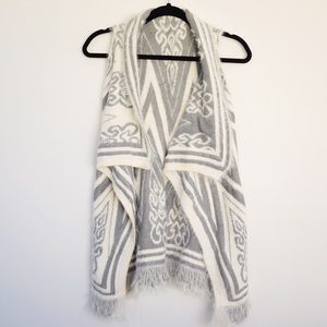 NWOT Soft Fluffy Shawl Collar Tribal Sweater Vest